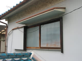 久しぶりに雨戸を閉めた Felice Sakura の日々戯言