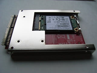 mSATA SSD IDE変換アダプターにmSATA SSDを取り付け完了