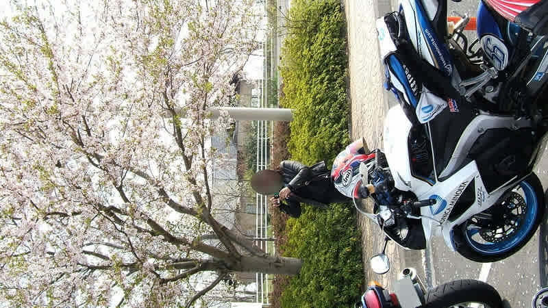 第3回 ぴかぴかツーリング その2 青い空 白い雲 舞う翼 Cbr600rr Konica Minolta