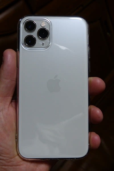 セリア Iphone11pro のケースを買ってみた 万華鏡