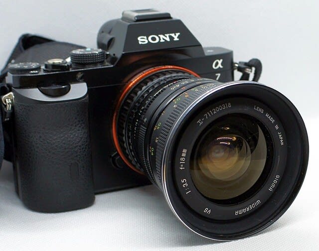 オールドタイマーの超広角レンズ SIGMA WIDERAMA YS 18mm F3.5 オールドタイマーの超広角レンズ SIGMA WIDERAMA YS 18mm F3.5
