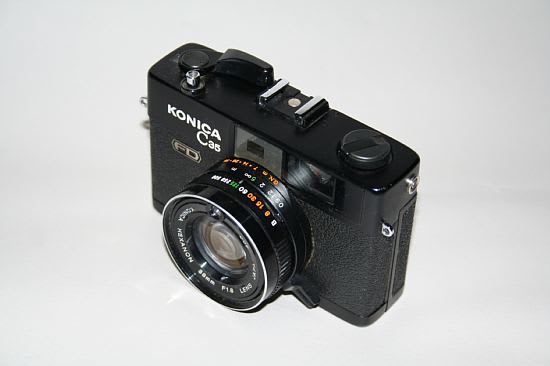 フィルムカメラの黄金時代--KONICA コニカ C35FD -Vol.1 - 趣味と写真機