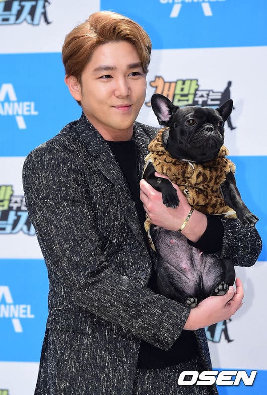 韓流 K Popニュース 犬ご飯をあげる男 カンイン Sj イトゥクに犬のペットを勧めたい理由とは 韓流ブログ アナバコリア 韓流 K Pop情報版
