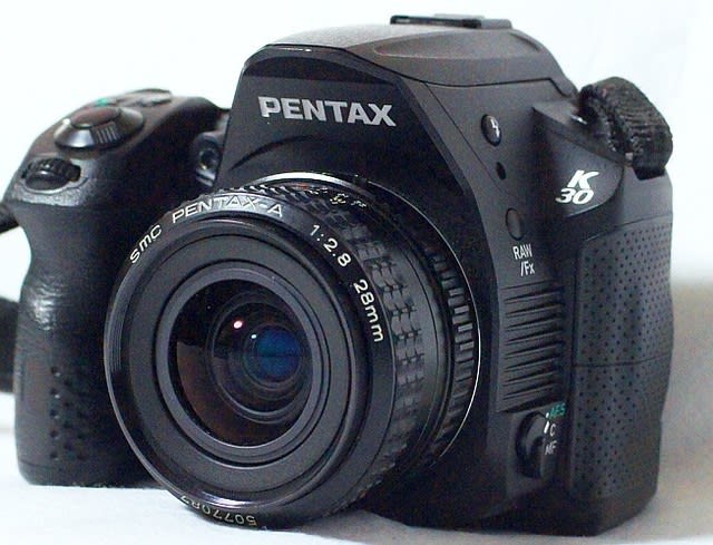 使いやすい広角レンズ smc PENTAX-A 28mm F2.8 - 迷レンズ探訪