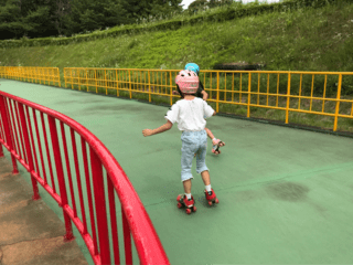 ローラースケートにターザンロープ Chun日記 両足脛骨欠損症の娘をもった父親の育児 子育て奮闘日記