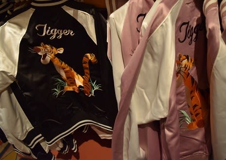 ２９６５ (・´`(◇) 東京ディズニーリゾート ティガーのスカジャン 