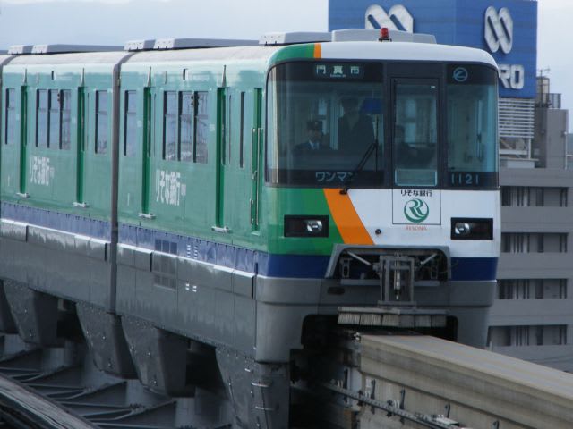 大阪モノレール1000系