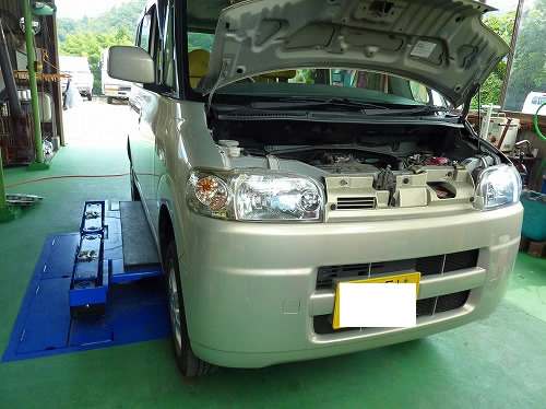 縁石に乗り上げてベルト鳴き 福知山の自動車屋 三和モーター商会 ブログ 縁石に乗り上げてベルト鳴き 福知山の自動車屋 三和モーター商会 ブログ