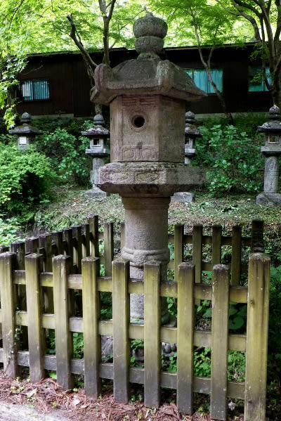 奈良県 桜井市多武峰 談山神社石灯籠 石造美術紀行