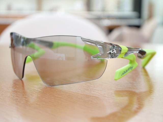 Air Fly入荷しました ロードバイク サングラスブログ