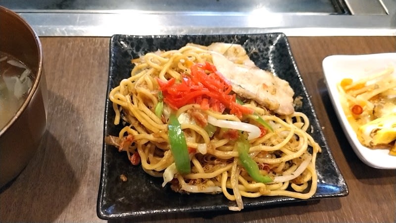 鉄板 夢:ランチの焼そば