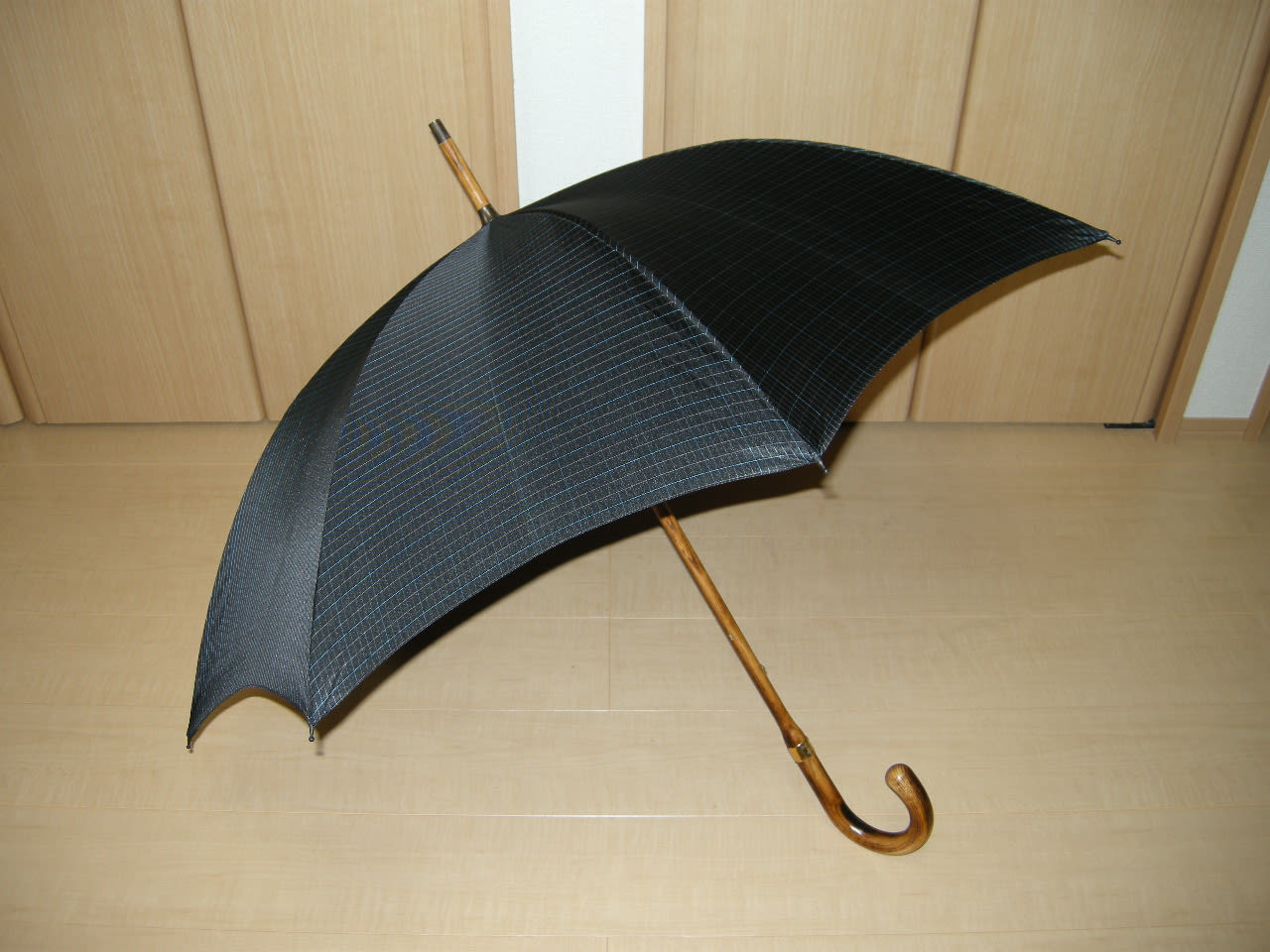 スウェイン アドニー ブリッグの傘 - いつか英国日記