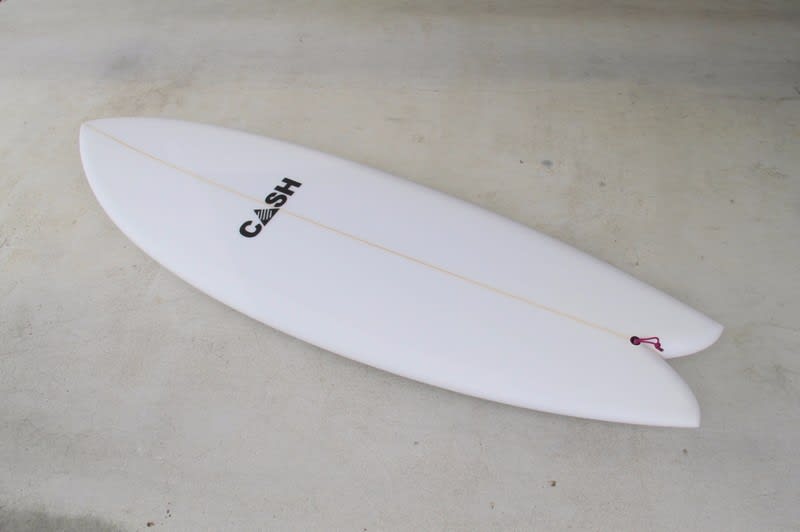 Uesd Cash surfboards ”Fish Twin 5'6 steve boysen MADE IN USA