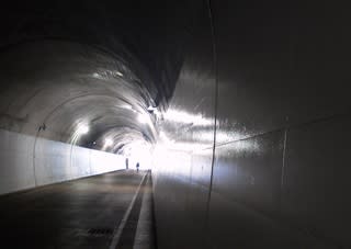 高島山トンネル 反町駅 東急東横線地上線跡 東横フラワー緑道 その１ 横浜その１３ おやじのつぶやき
