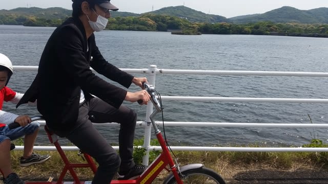 二人で自転車をこぐやつ