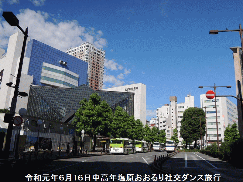 島インテリアでは壁 天井へのピクチャーレール コートハンガー 額付きミラーなどの取り付け工事を承ります 4ページ目 島インテリアでは壁 天井へのピクチャーレール コートハンガー 額付きミラーなどの取り付け工事を承ります 4ページ目