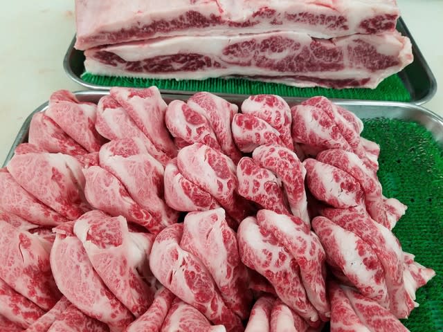 牛肉部位 外バラ肉 縦バラ のすき焼き用のご紹介 佐倉 鳥羽ミート お肉のブログ