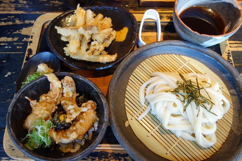 蔵 山元 麺