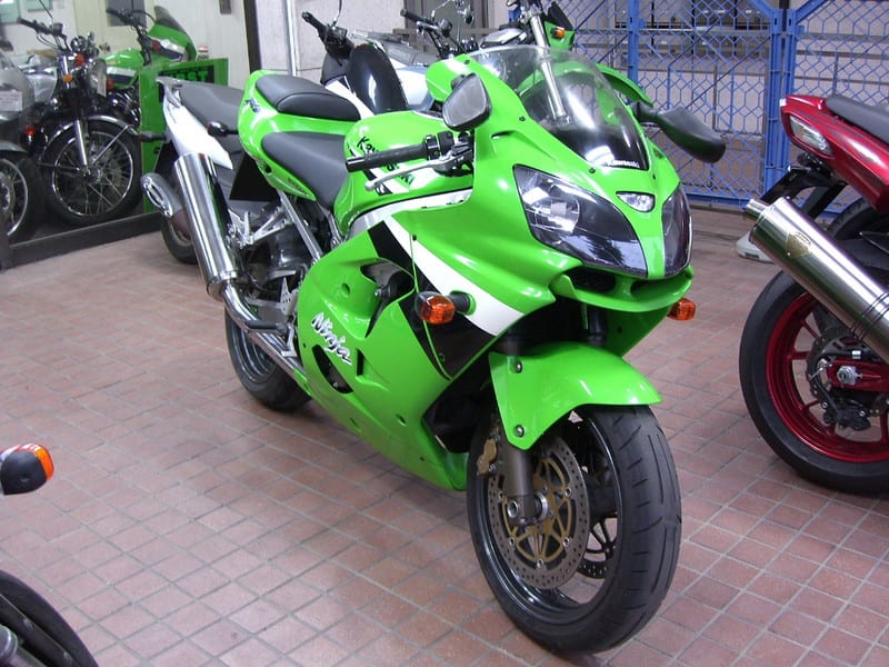 ZX-9R F型 中古車 - ケイアールエス浦和のブログ ZX-9R F型 中古車 - ケイアールエス浦和のブログ