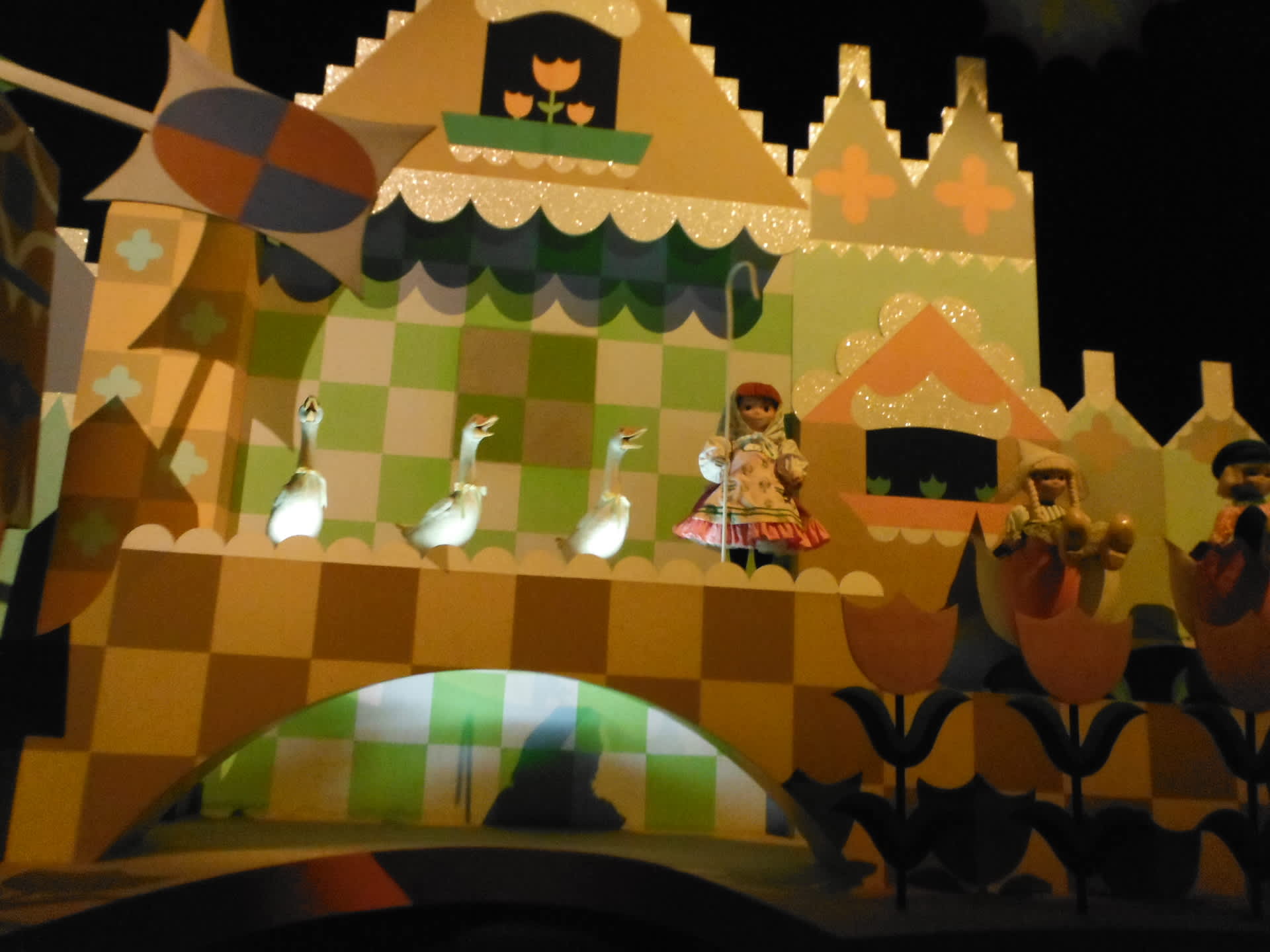 ２０１３ ４ １７ ディズニーランド ３０th イッツアスモールワールド編 みーゆの部屋 ミニチュアダックス パレとの生活