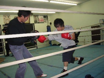 試合だ 頑張るぞ 右ストレートでkoだ つるおか藤ボクシングジム 試合だ 頑張るぞ 右ストレートでkoだ つるおか藤ボクシングジム