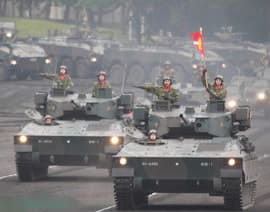 自分の家族を大津波で失った自衛隊員も多くいた。彼らは悲しみを堪えで、黙々と隊の任務を遂行している。その家族、奪われた漁師の命が、命を賭けて守っていたのが、三陸の海だ。そこは、いわば漁業者の 『 海の田圃 』 なのだ。あろうことか、大災害の災禍にことよせて、その海の男達の、『命の綱 』 を奪おうと、支那畜とユダヤが蠢 (うごめ) いている。