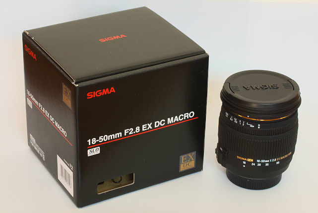 9226円 【誠実】 SIGMA DC 18-50 2.8 EX Macro Nikon用フード付き