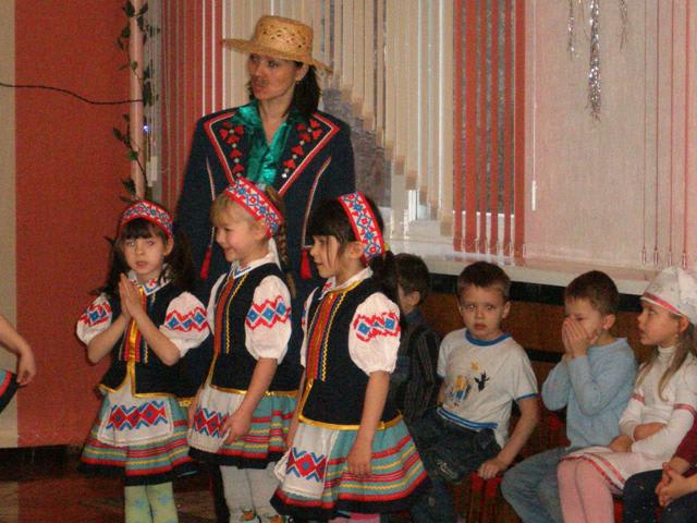 ベラルーシの幼稚園 その１２ お遊戯会 ベラルーシの部屋ブログ