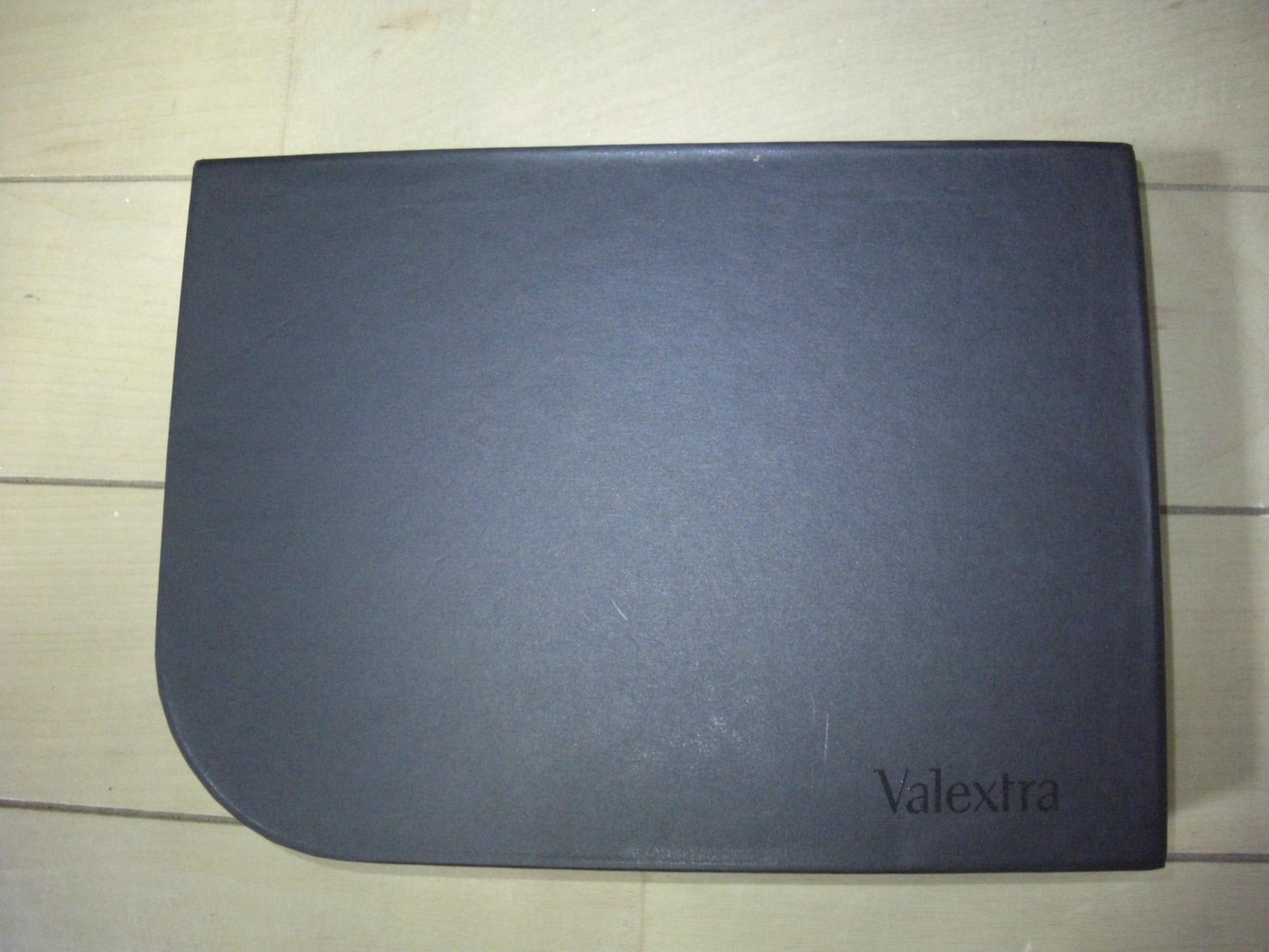 極美品 Valextra 本革 レザー ネイビー 紺 二つ折り財布 長財布