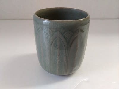 大人女性の 高麗青磁連弁紋刻筒碗 - 遅生の故玩館ブログ 工芸品