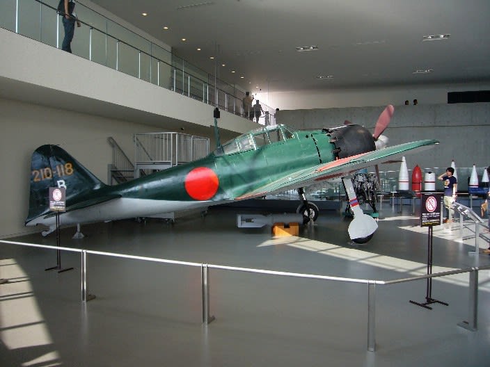 大和ミュージアムの零式艦上戦闘機 ｒｏｓｓさんの大阪ハクナマタタ