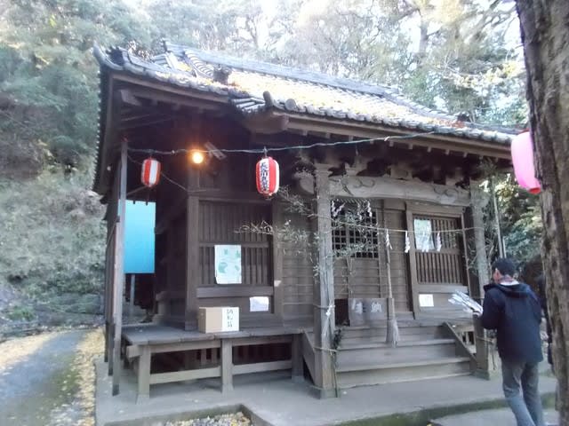 初詣の鎌倉 青蓮寺と熊野神社 中高年の山旅三昧 その２