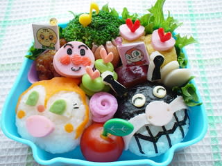 ドキンちゃん バイキンマン弁当 なな もものキャラ弁日記 2 ドキンちゃん バイキンマン弁当 なな もものキャラ弁日記 2