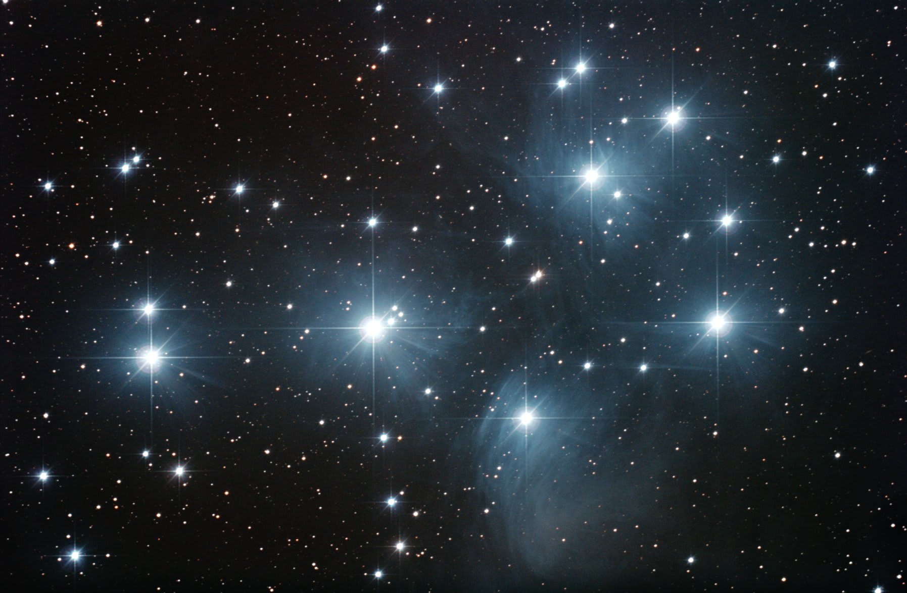 すばる というより m45プレアデス星団 雲の上には宇宙 そら すばる というより m45プレアデス星団 雲の上には宇宙 そら