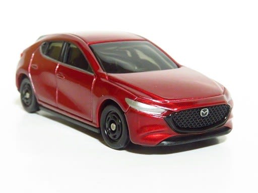 トミカ11月の新車 Mazda 3 お気楽忍者のブログ 弐の巻