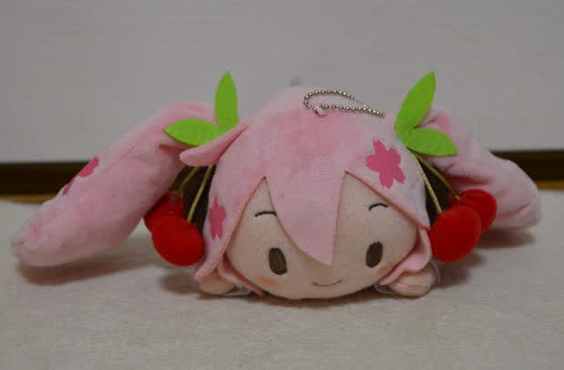 新品 初音ミクシリーズ 寝そべり スペシャルぬいぐるみ“桜ミク