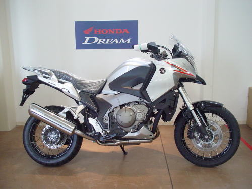 その名はvfr1200x mugen クロスツアラー ホンダドリーム静岡のブログ