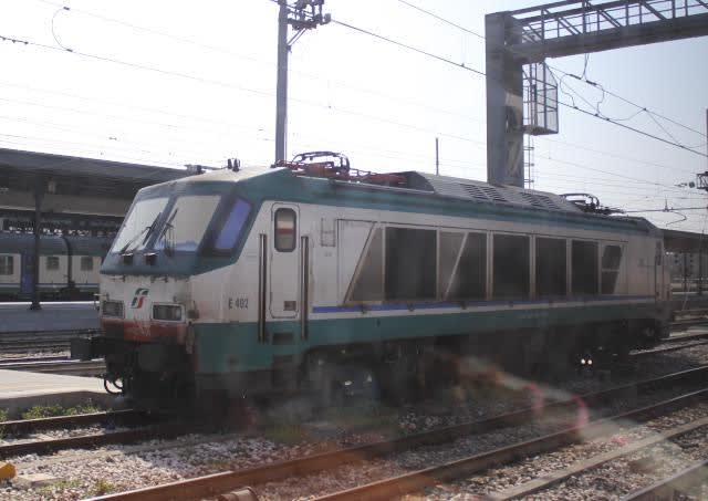 機関車ー４（イタリア E４０２、４０３、４４４型電気機関車） - 真奈パパのランランかわせみブログ