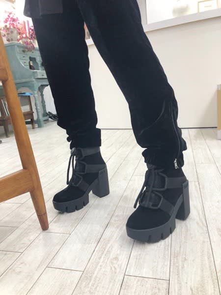 UNITEDNUDE ~ Grip Nomad Mid ﾌﾞｰﾂ - Met-ro-nome メトロノーム