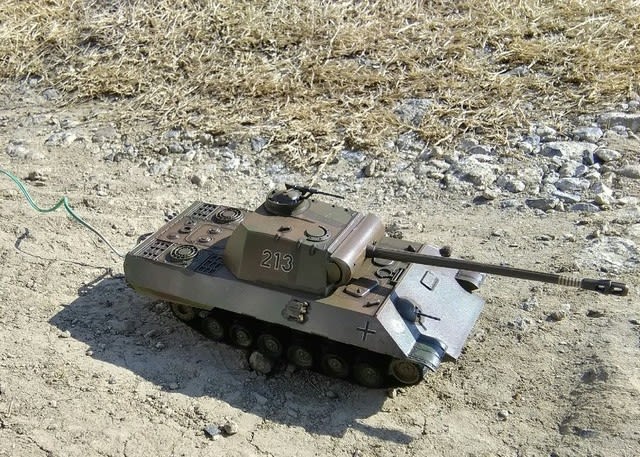 □日東科学のリモコン戦車、パンサー（パンター）G型を完成さす 