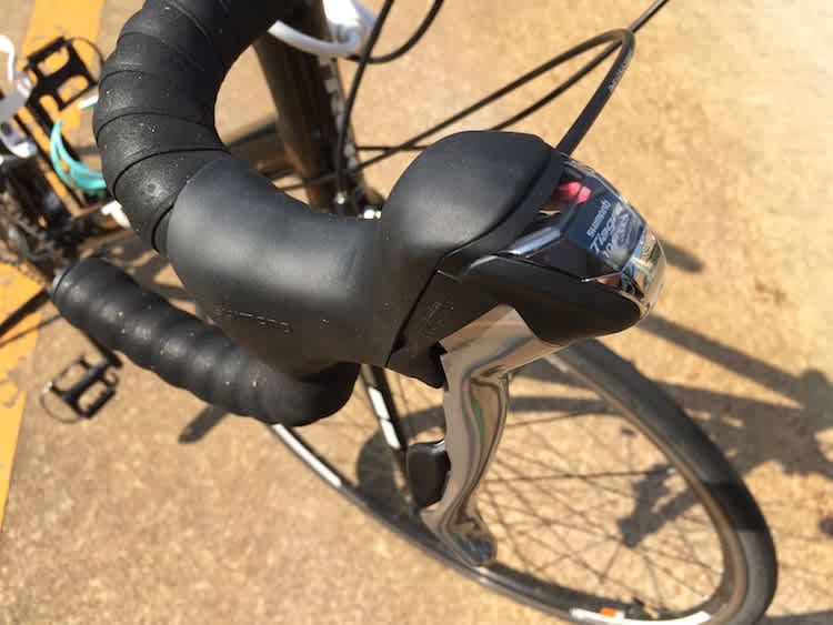 自転車持ってきて修理した