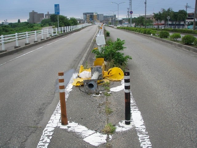 ブリンカーライト等を修繕しました 石川県の駐車場ラインのことなら 株 ロードサービス