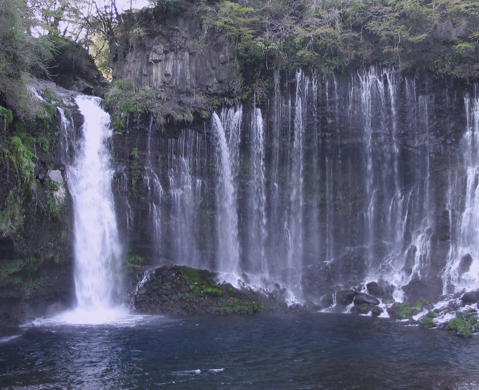 岩淸水