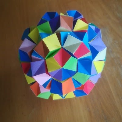 折り紙で 凸君ボール２００ 斜方二十 十二面体 日だまりのエクセルと蝉しぐれ