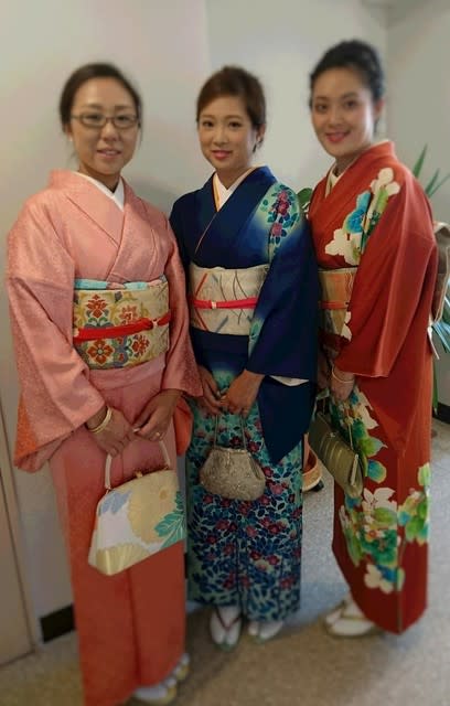 友人の結婚式には着物で 横濱から発信 婚礼と大人女性の美容の世界観