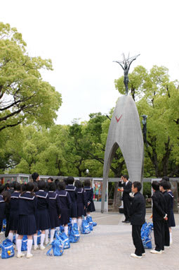 原爆の子の像