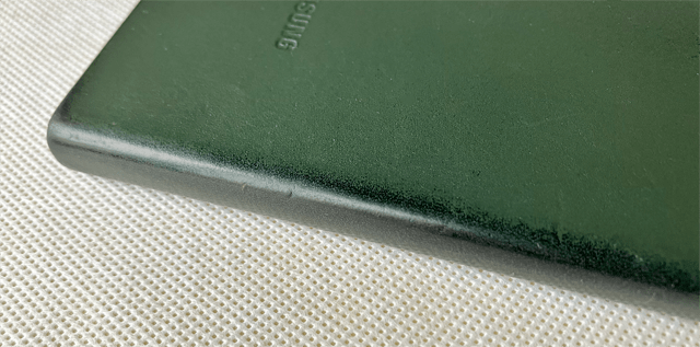 10か月使用したSamsung純正Galaxy S23 Ultra Leather Case グリーンの側面
