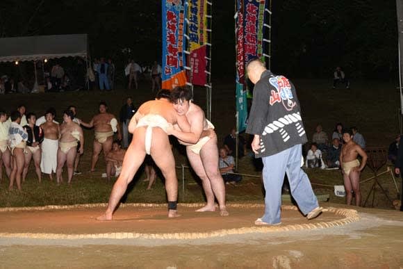 塩なし 水なし 待ったなし 二千年の歴史の唐戸山神事相撲 とし坊のお祭り三昧
