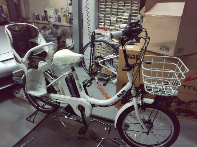 電動アシスト自転車は、日本製のリチウムイオンバッテリー装着モデルが