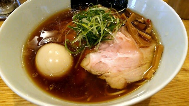 地球の中華そば:醤油+半熟煮玉子